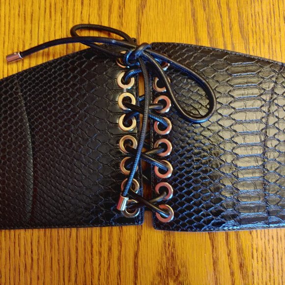 BCBGMAXAZRIA Leather Corset Belt M/L
